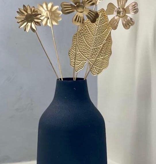 Urban Born Metal Flower vase for Home Decor and Living Room Vintage Decor Antique Decor for Home décor (12 x 5 x 18 cm) Textured Black Finish